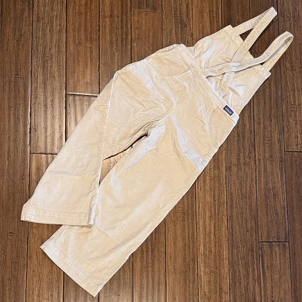 Patagonia Stand Up Cropped Corduroy Cream Overalls - Picture 5 of 7